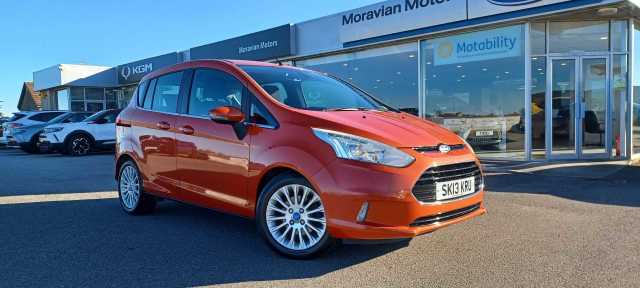 Ford B-MAX 1.0 Titanium Turbo MPV Petrol Red