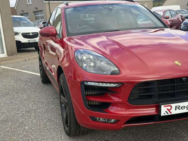 2016 Porsche Macan 3.0 Gts S-A