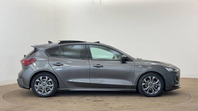 2024 Ford Focus 1.0 EcoBoost Hybrid mHEV ST-Line 5dr