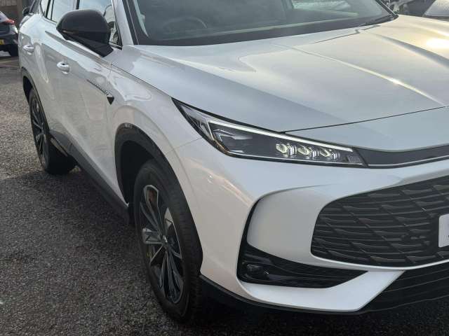 2025 MG Motor UK HS 5dr Hat 1.5 T-gdi SE