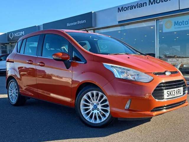 Ford B-MAX 1.0 Titanium Turbo MPV Petrol Red