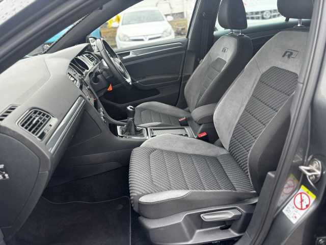 Volkswagen Golf 1.5 R-Line Tsi Evo