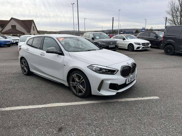 BMW 1 Series 2.0 M135i xDrive 5dr Step Auto Hatchback Petrol White